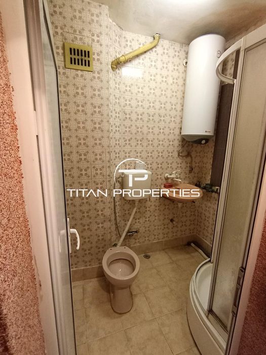 Тристаен апартамент с АКТ 16 в Центъра на гр. Бургас