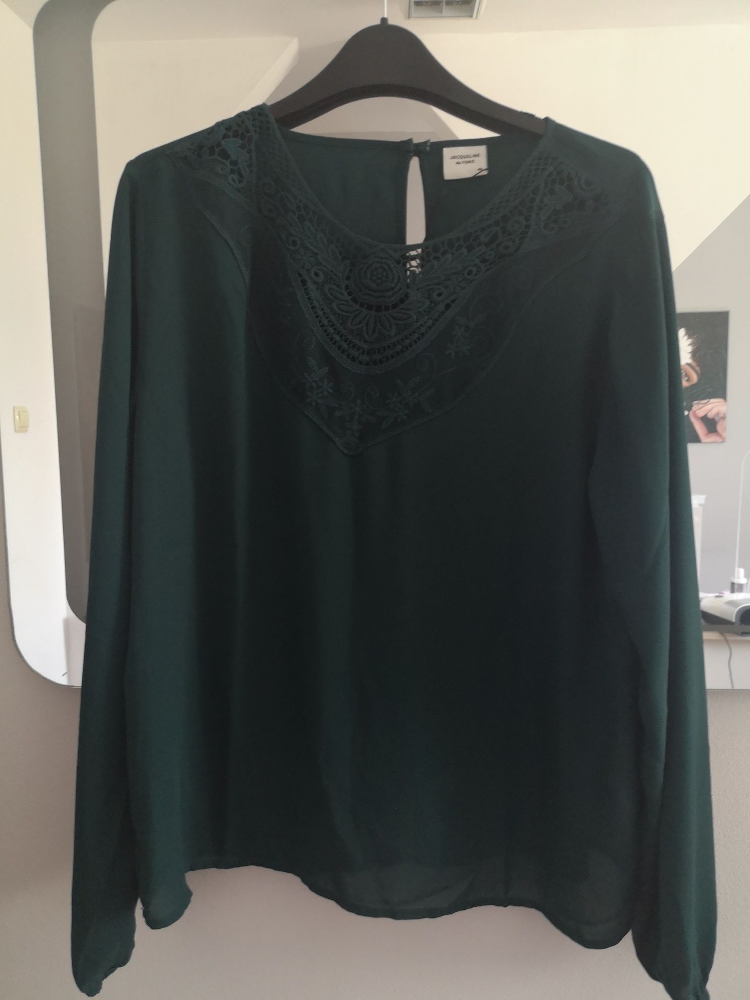 Bluza eleganta ca de voal/vascoza verde închis nr 40