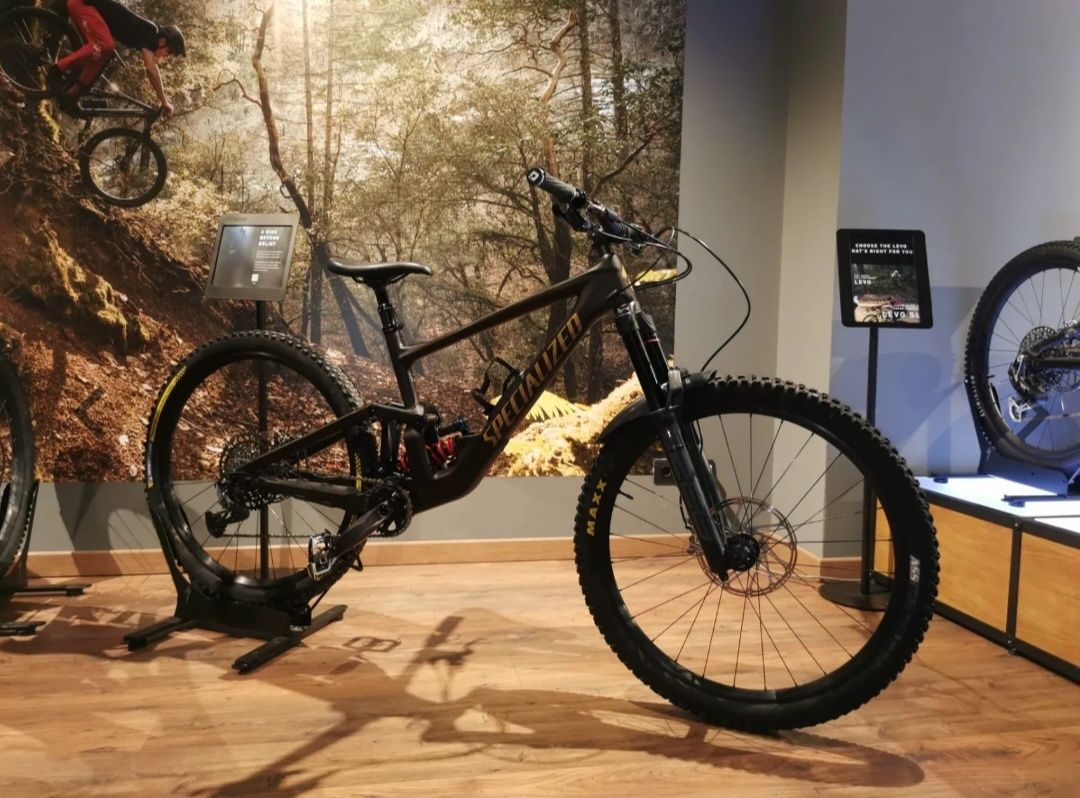 Specialized enduro comp 2023