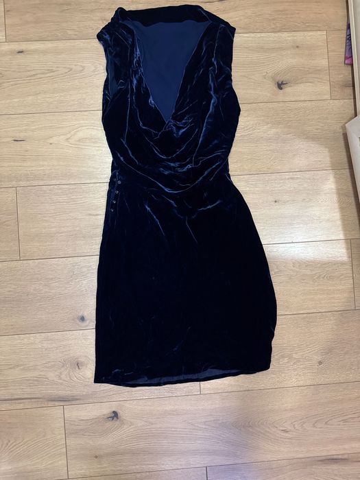 Платье бархатное с открытой спиной б/у. BCBG. Размер  XS