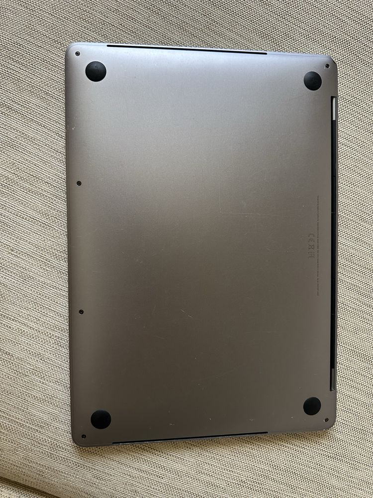 MacBook Pro 13.3” i7-8th gen/16/1000 / 2018