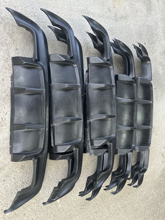 Difuzor Fibra Cleme Evacuare Dubla bara spate cu nervuri BMW E60 E61