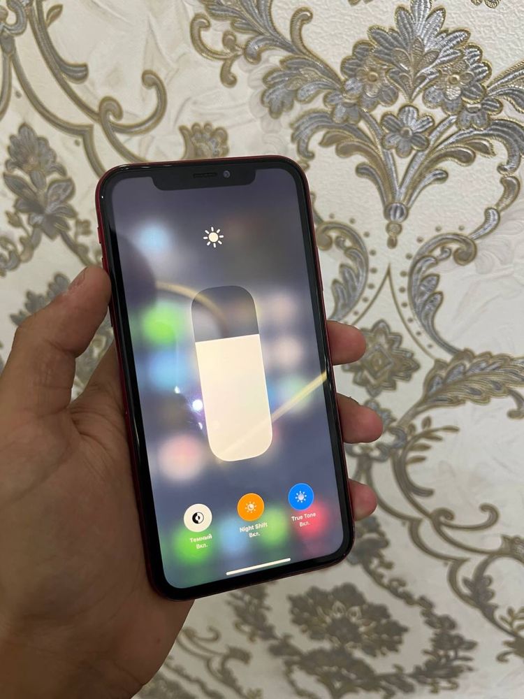 iPhone XR  64Gb