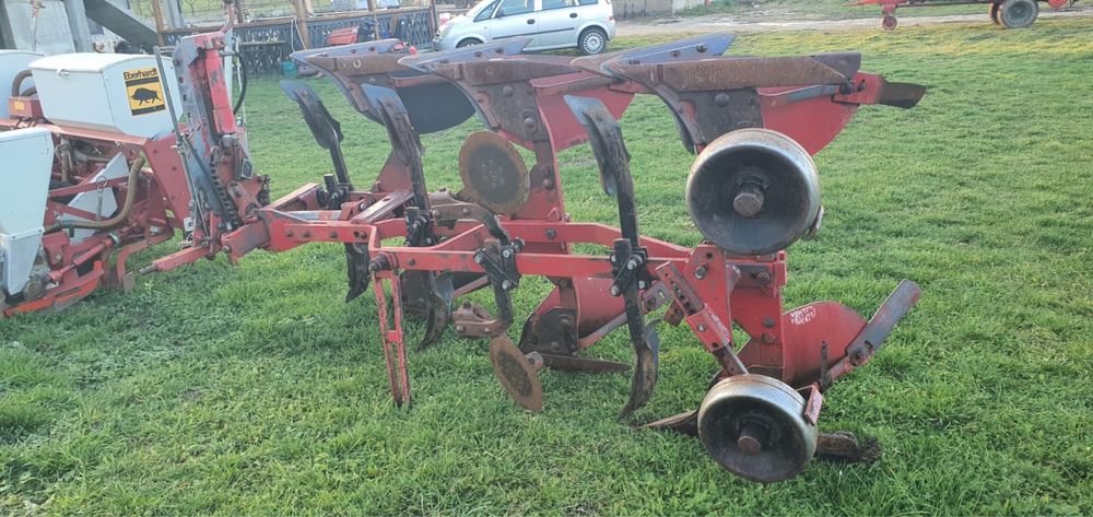 Plug Ventzki 3 brazde reversibil hidraulic| compatibil UTB650