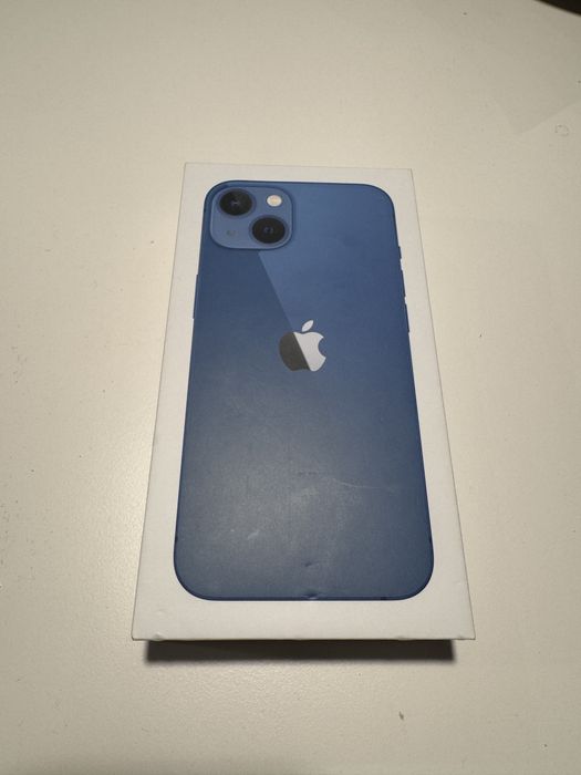 iPhone 13 128 GB & Apple silicon case