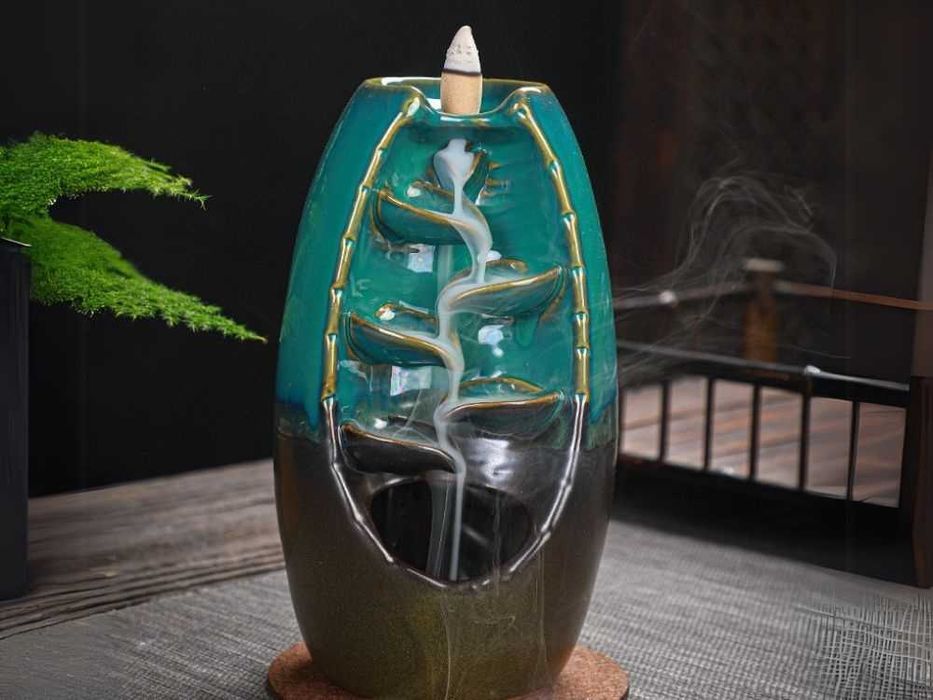 Arzator ceramic conuri parfumate cascada cu 10 conuri incluse albastru