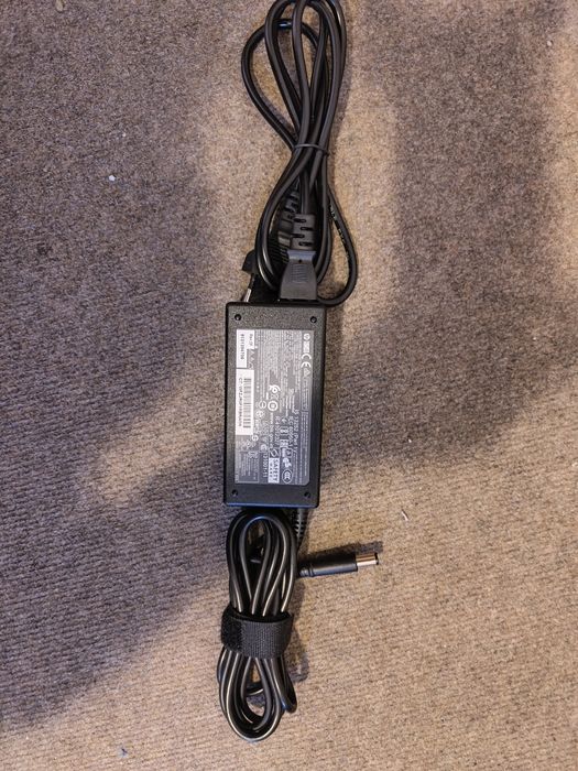 Incarcatoare/alimentatoare HP de 65W si 90W