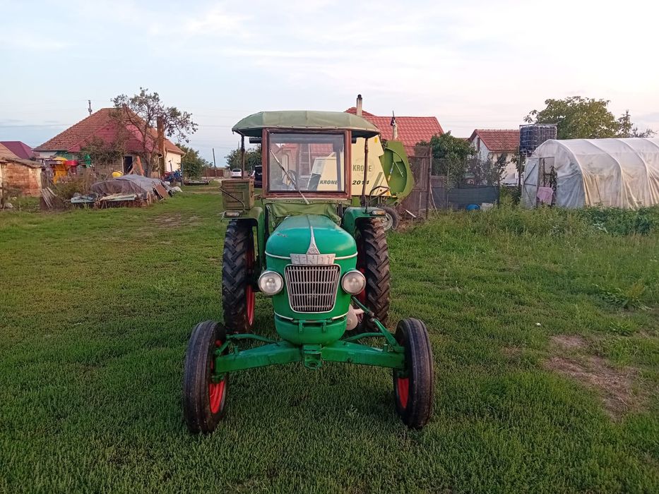 Vând tractor Fendt fix2