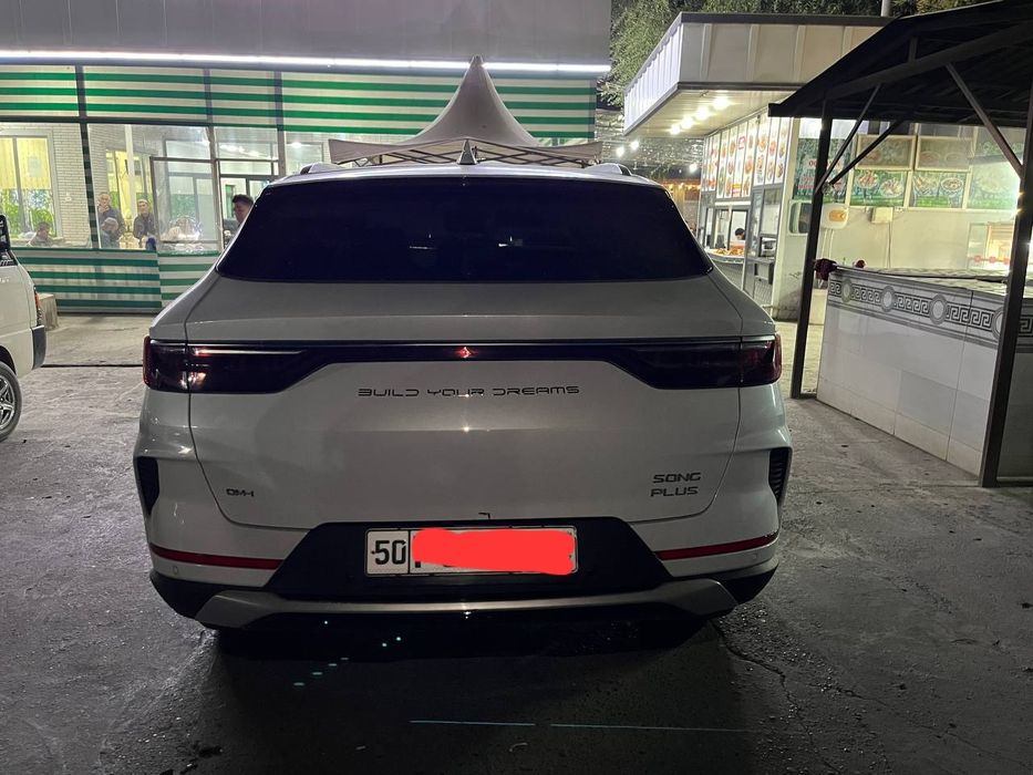 BYD Song Plus ADM - i 2-pozitsiya Gibrid