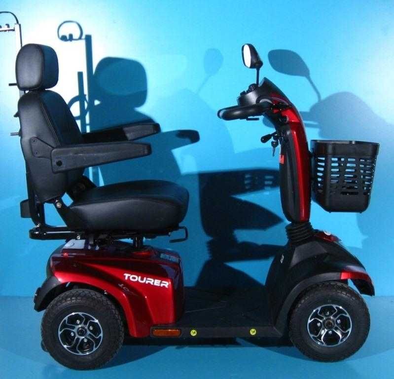 Scuter electric batrani/ handicap Drive Tourer