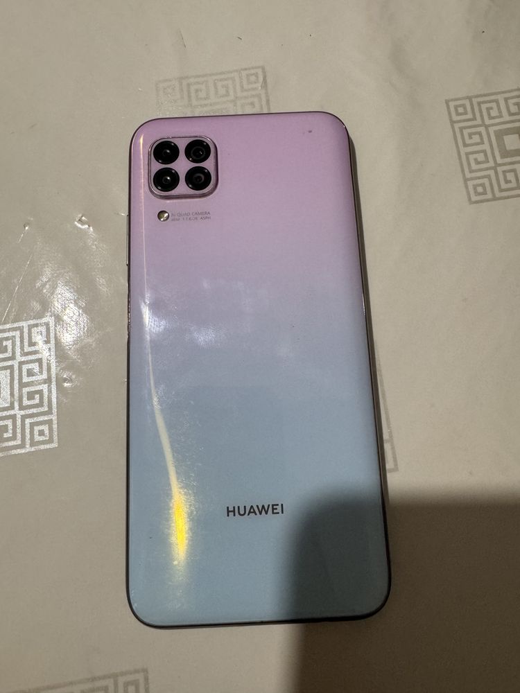 Смартфон Huawei p40 lite