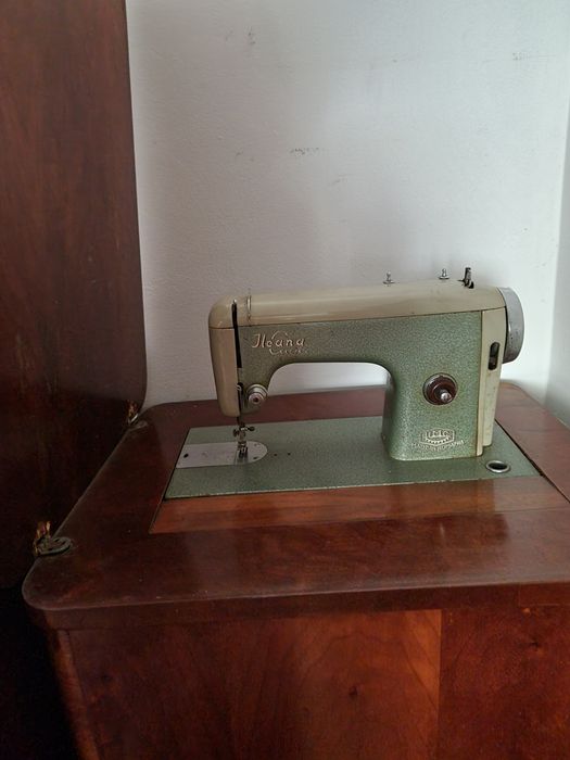 Masina de cusut Ileana