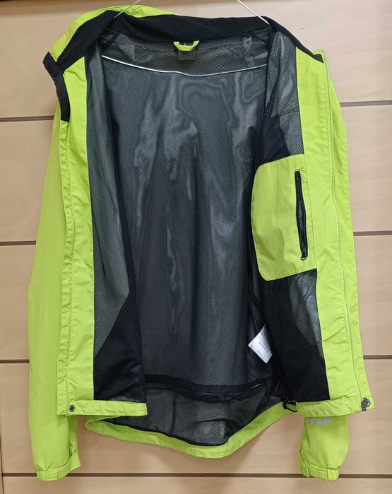 Protective-Много Запазено