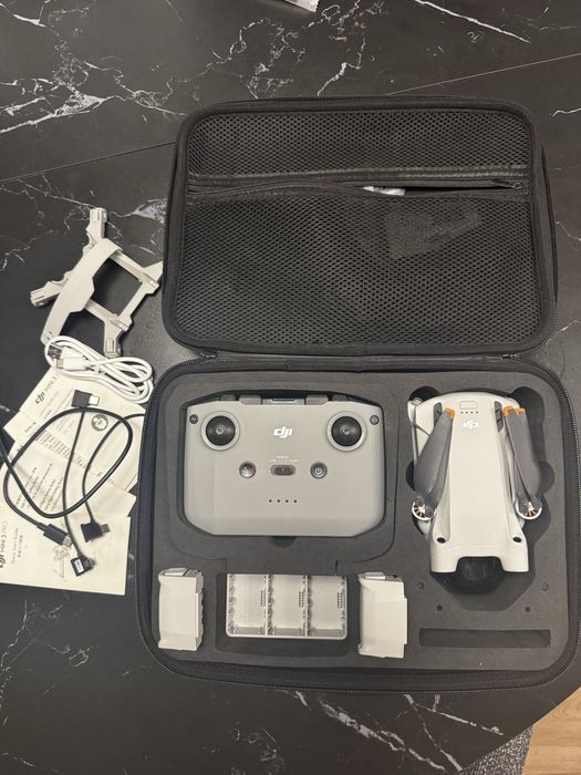 Drona DJI Mini 3 PRO - fly more combo