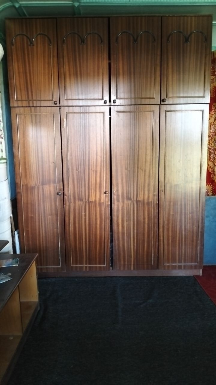 Mebel sotiladi srocna