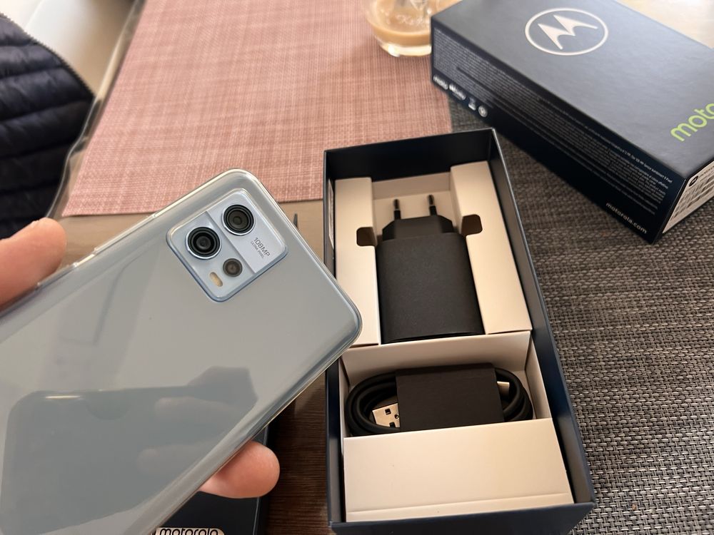 Чисто нов телефон Motorola G72