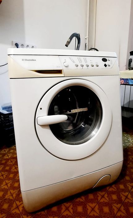 Стиральная машина Electrolux