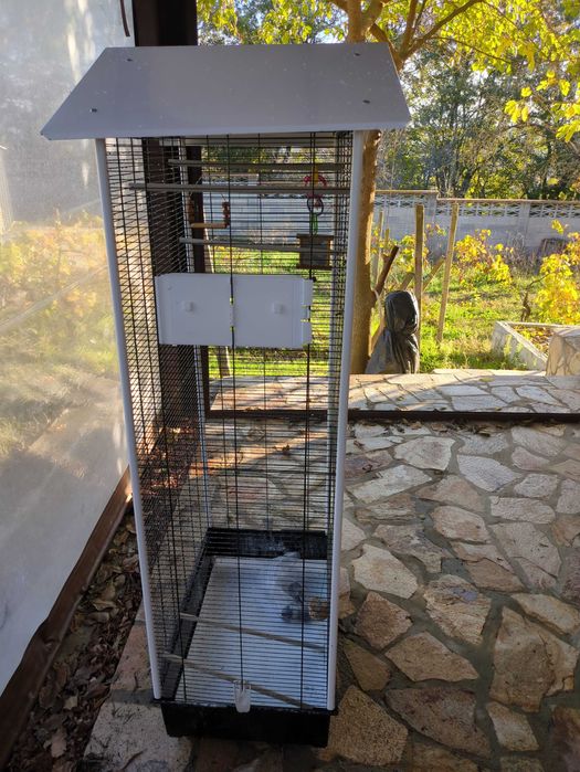 Голяма клетка, волиера, кафез за до 10 птици