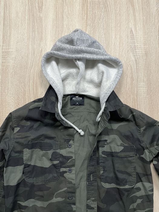 Camasa , bluza , hanorac cu gluga Hollister muscle fit army camo
