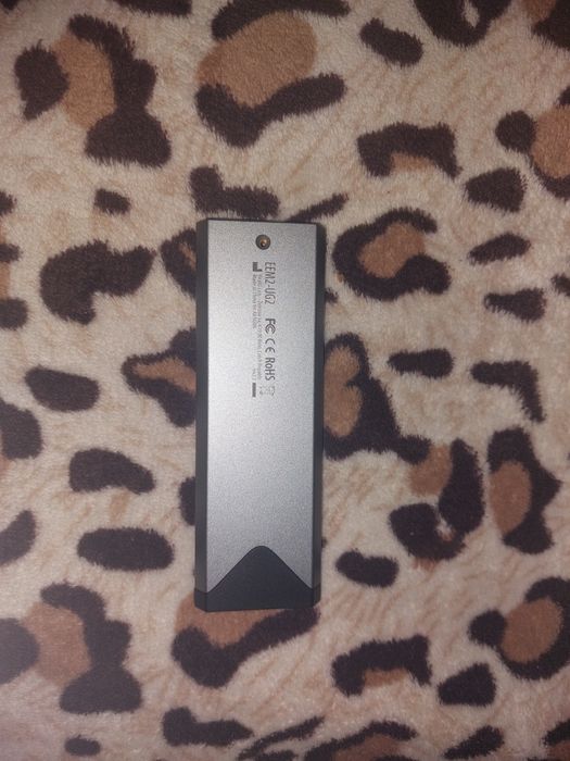 Vând ssd extern nou