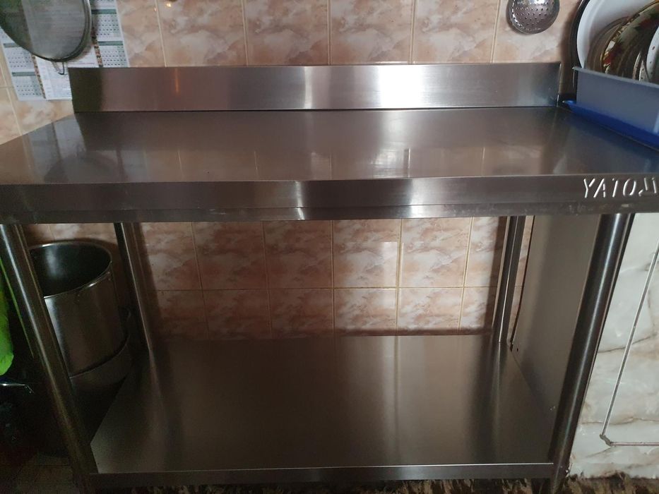 Masa inox supraetajata