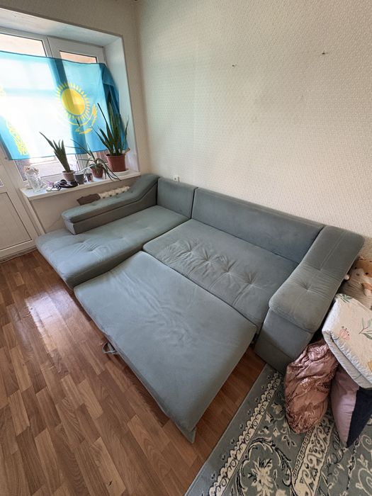 Диван-кровать б/у