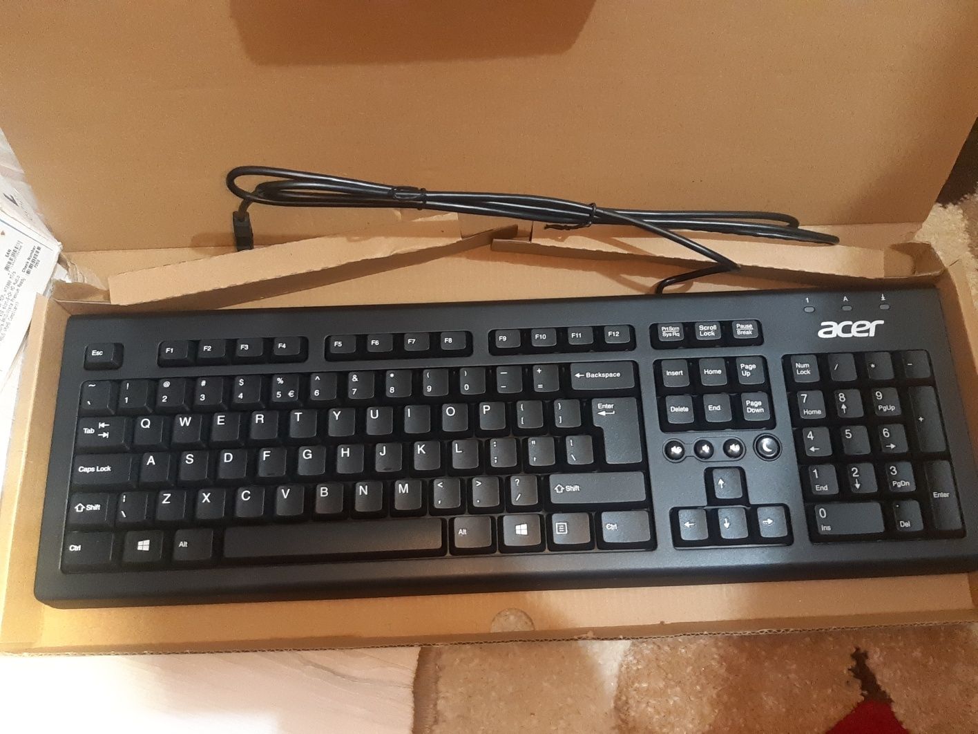 Tastatura acer nouă