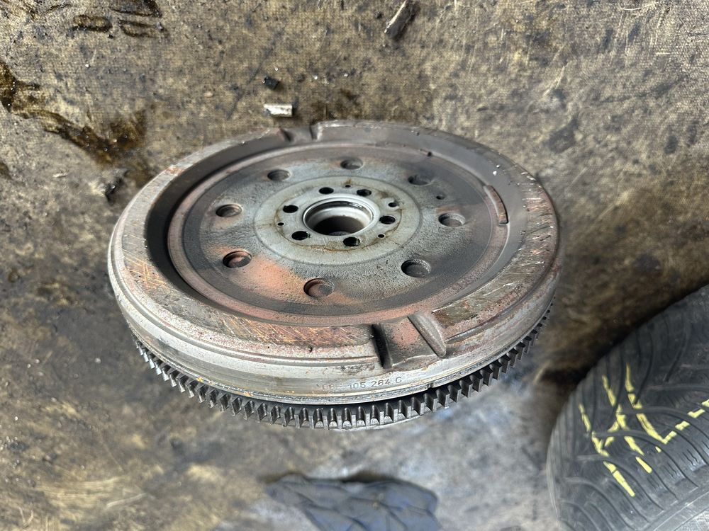 Демпферен маховик+съед комплект за 2.0fsi-150к.с VW,Audi,Seat,Skoda