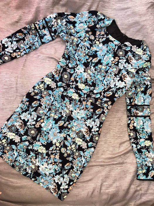 платье женское Valentino