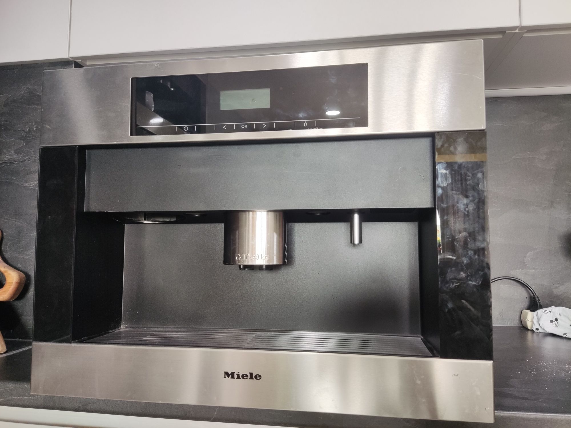 Кафемашина робот Miele CVA 5060