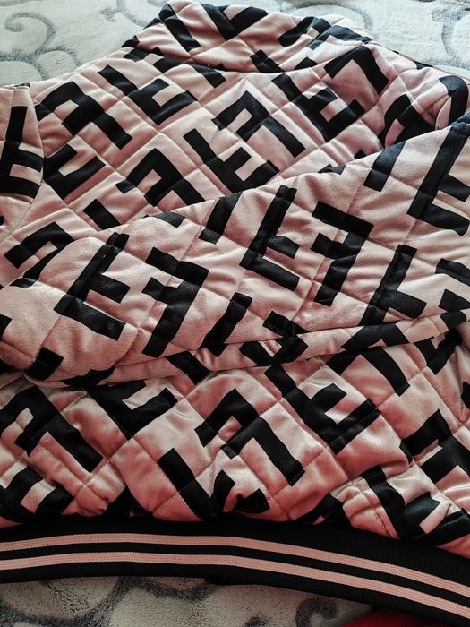 Плюшено яке тип горнище за момиче или много слаба жена