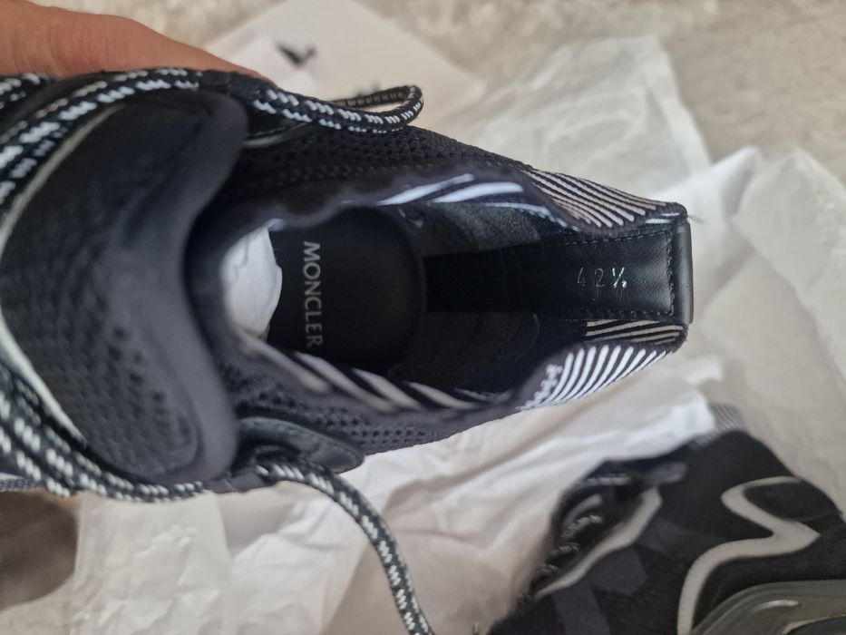 Moncler leave no trace