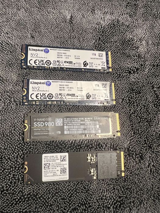 Vand SSD NVMe 4.0 1TB m2 impecabile ca nou