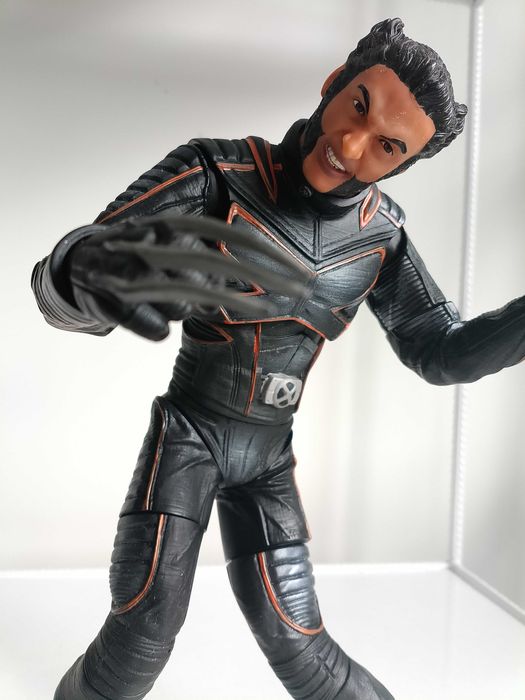 Върколакът, X-Men Wolverine , екшън фигура Hugh Jackman, Marvel.