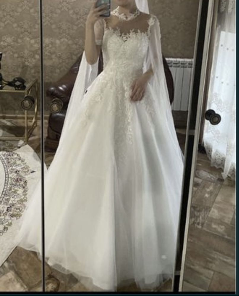 Свадебное платье 50000