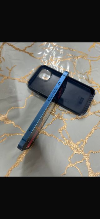 Iphone 13 в отличном состояний