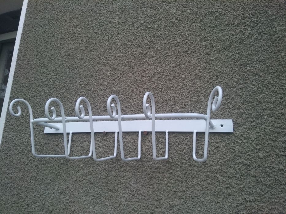 Vand suport pe perete pentru flori mici