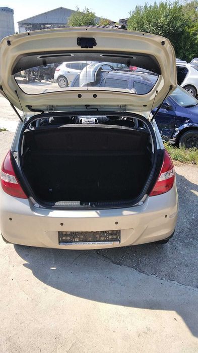 Hayon Hyundai i20 2012