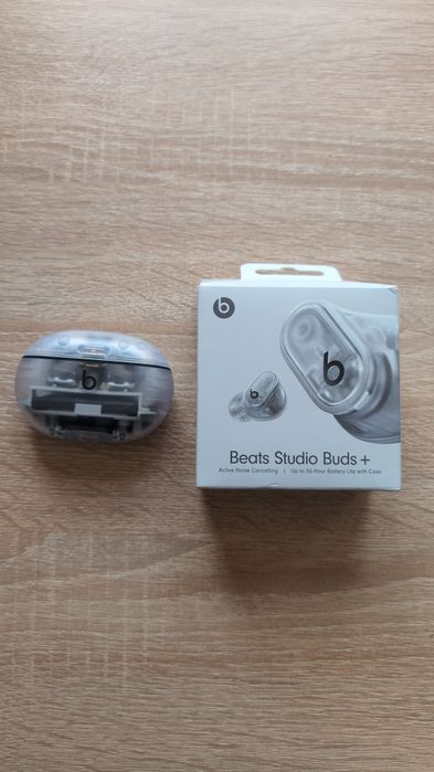 Продам наушники Beats Studio Buds+
