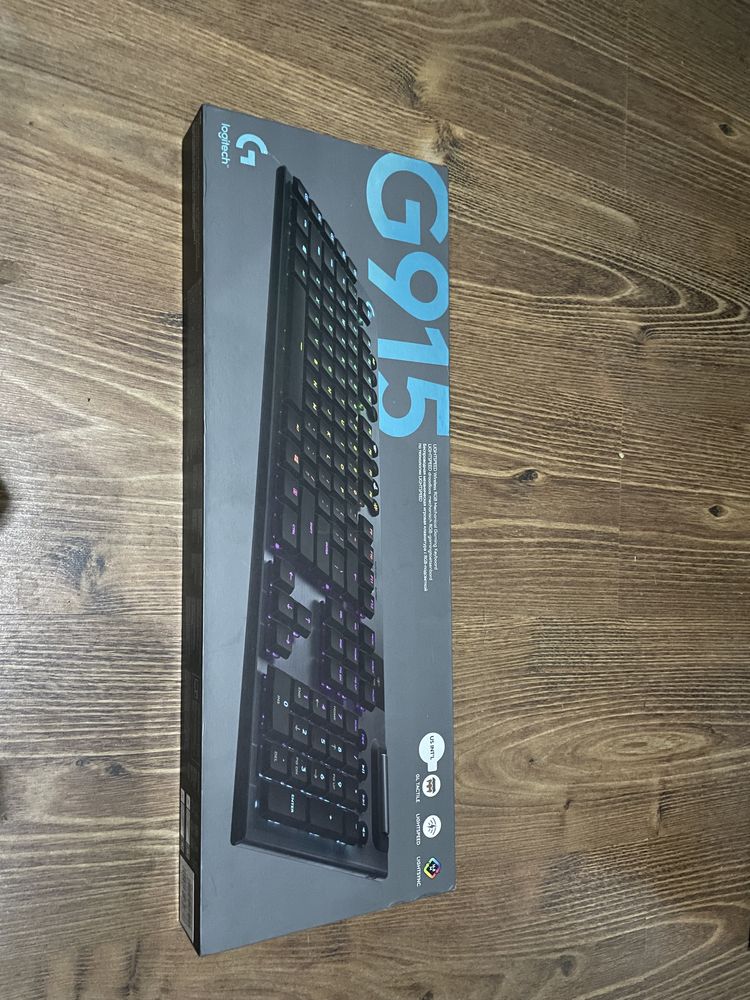 Геймърска клавиатура Logitech G915