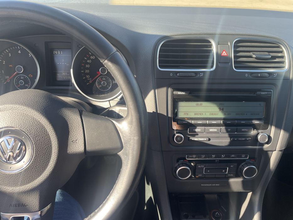 Vand VW Golf 1.6 benzina Mpi,an 2010!