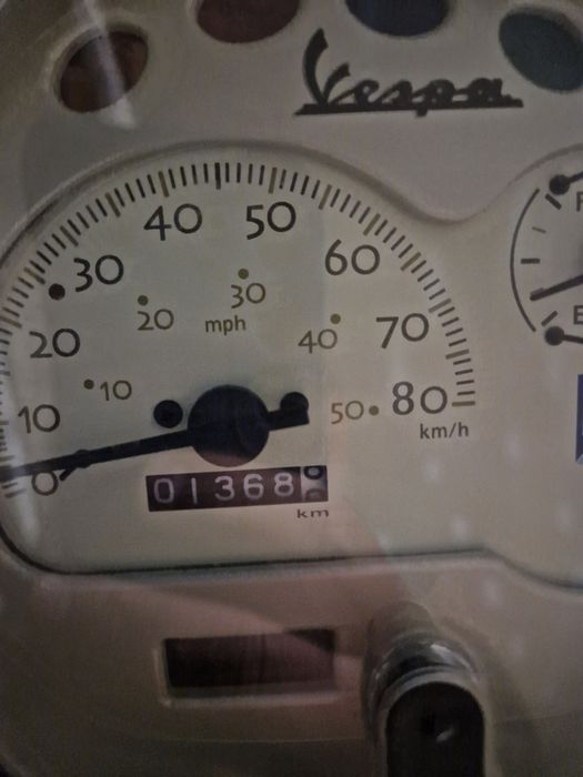 Scuter Piaggio Vespa LX50 Negru