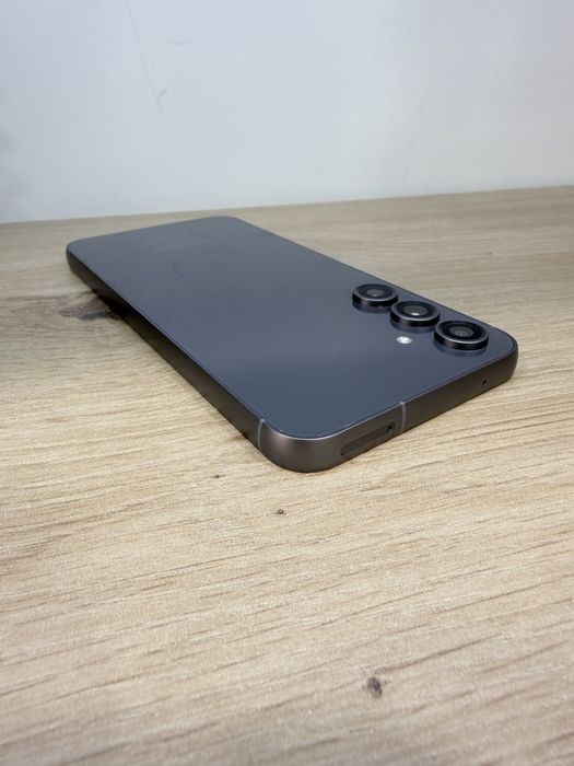 Samsung S23 FE 8/128