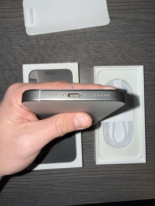 Iphone 16 pro max 256gb 97%