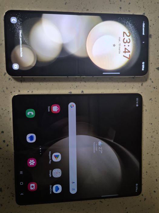 Samsung Fold Flip 5 demo