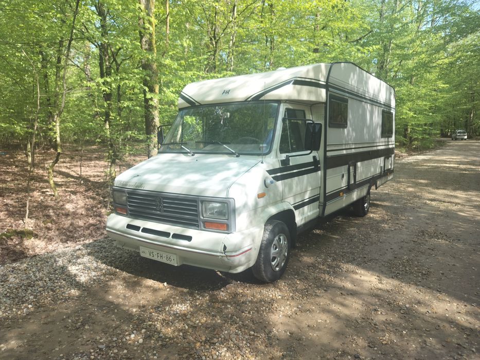 Autorulota Camper Peugeot J5 din 1990 adusa recent din Olanda