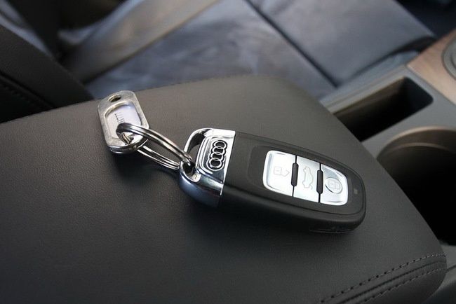 Программирование авто ключей | Вскрытие авто без повреждений 24/7