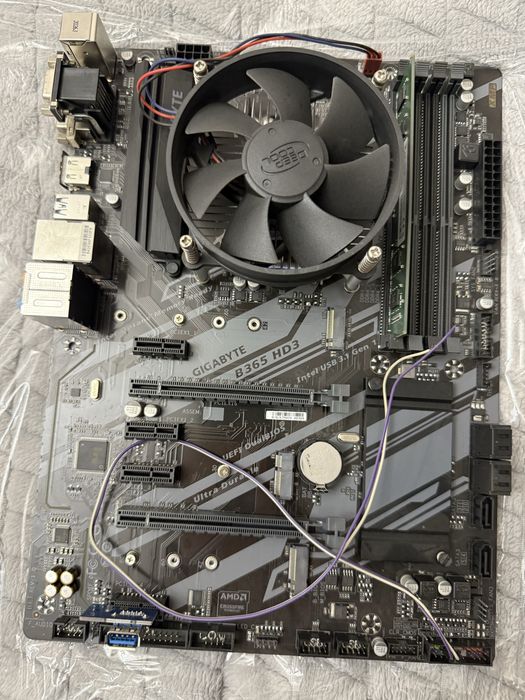 Материнская плата