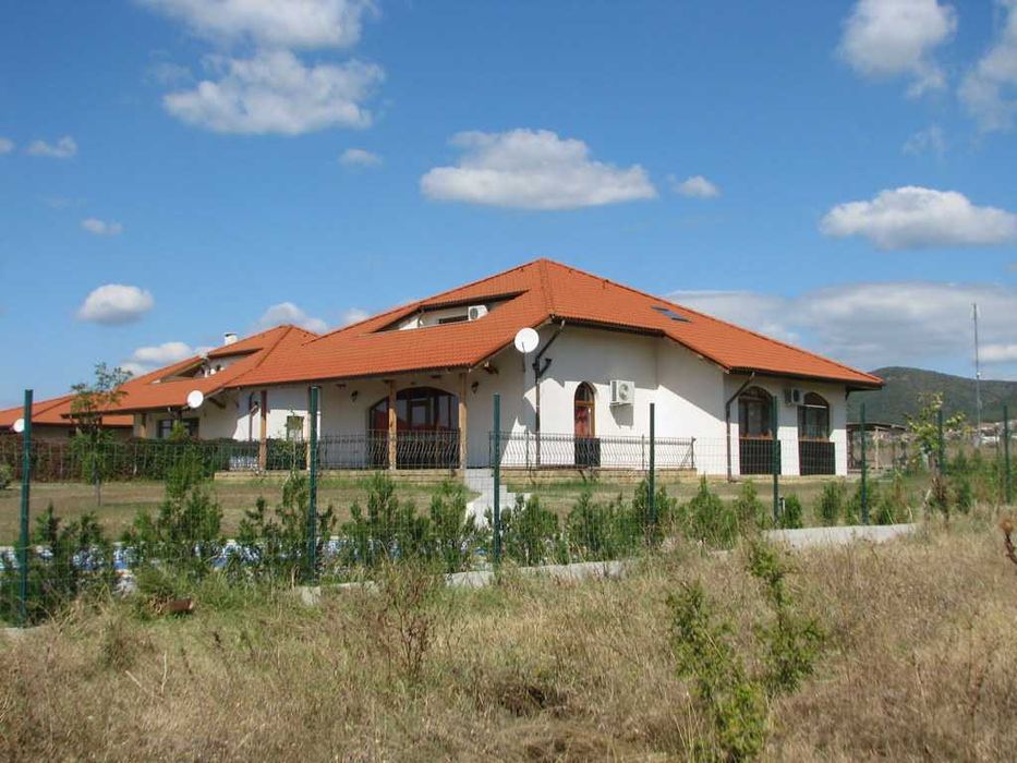 Строителство на еднофамилни къщи