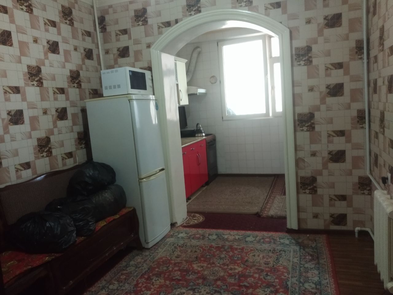 Продаётся 5-ти ком квартира. Шайхантахурский район.